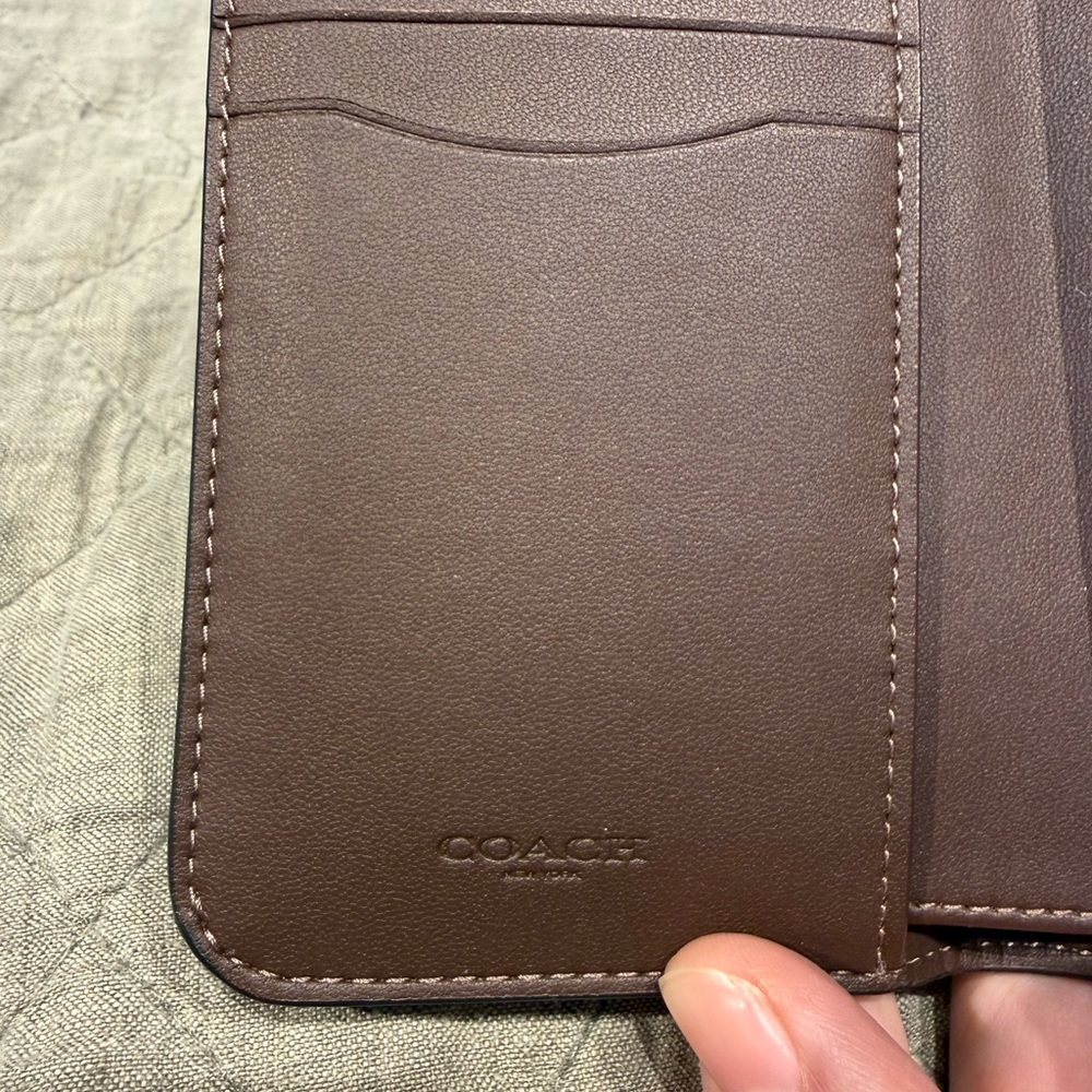 Coach Leather Wallet in Maple - Picture 4 of 9